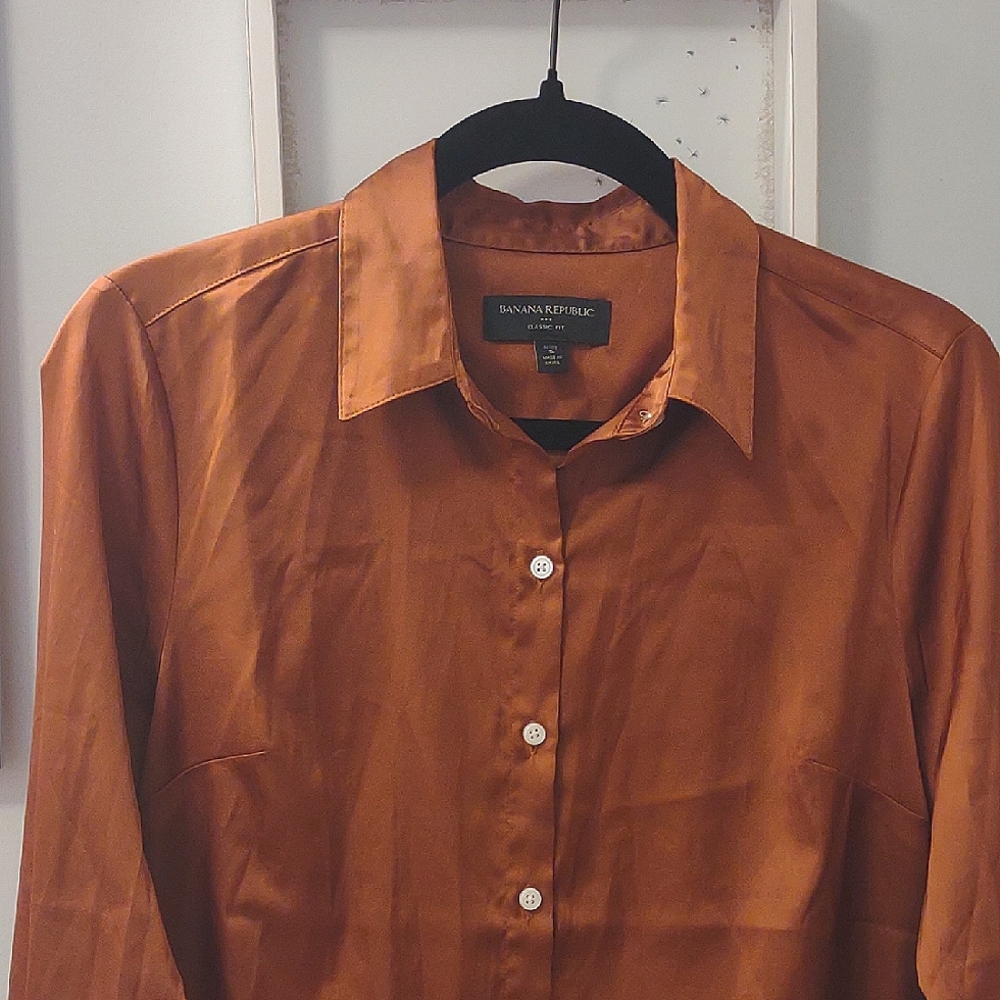 Banana Republic Women's Brick-Orange Shirt